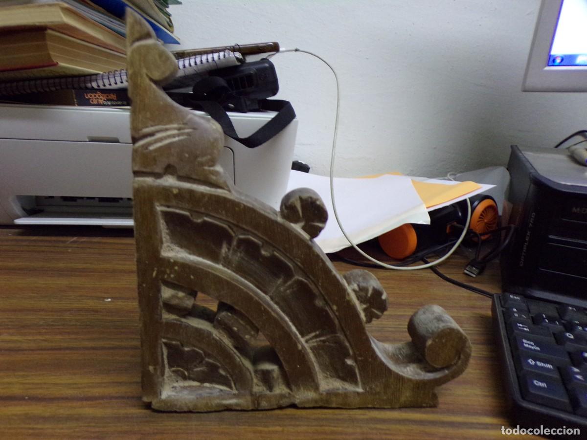 Antig&uuml;edades: ESTAMOS LIQUIDANDO. antiguo adorno copete, remate de madera