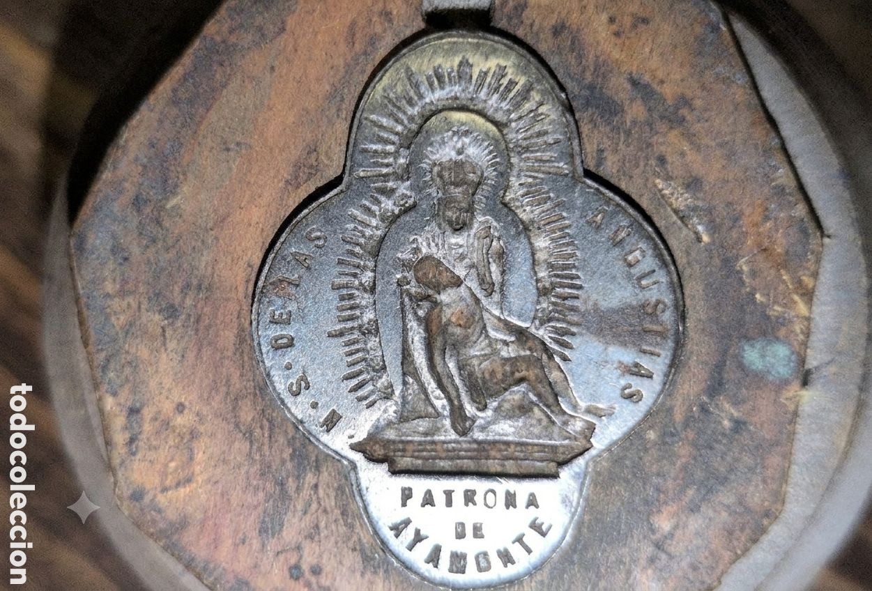 Antig&uuml;edades: Cu&ntilde;o de acero nuestra se&ntilde;ora de las angustias patrona de Ayamonte