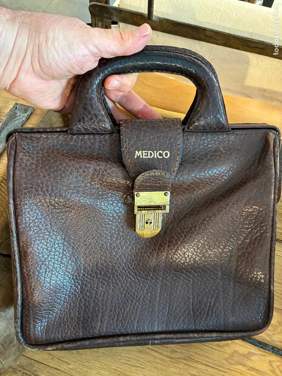 Antig&uuml;edades: Antiguo maletin de m&eacute;dico piel de calidad bien conservado mide 30 x 28 x 12 cm abre y cierra bien