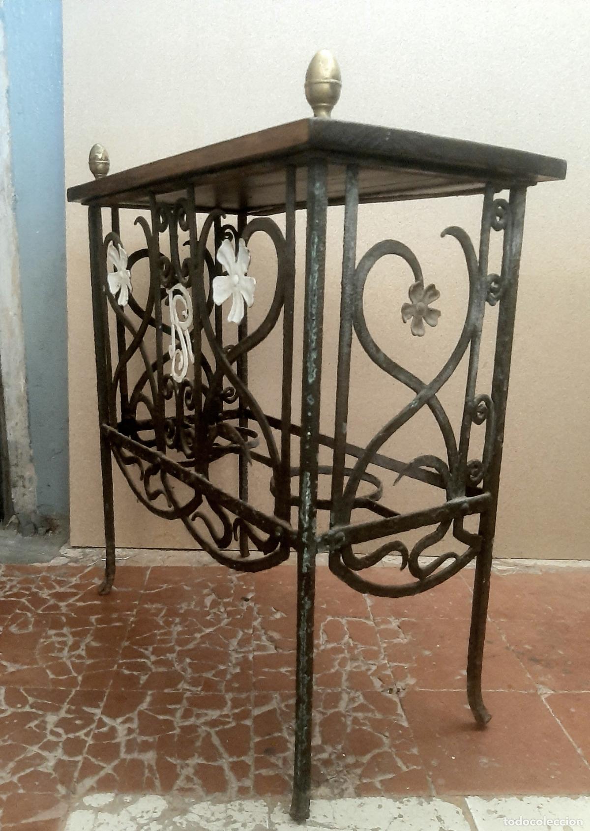 Antiguidades: ANTIGUA CONSOLA MODERNISTA - 1900 - MUEBLE ART NOUVEAU EN HIERRO Y MADERA