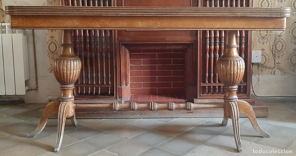 Antiquit&auml;ten: Conjunto Comedor Vintage: Mesa Extensible Patas de Lira y Juego de Sillas para Restaurar