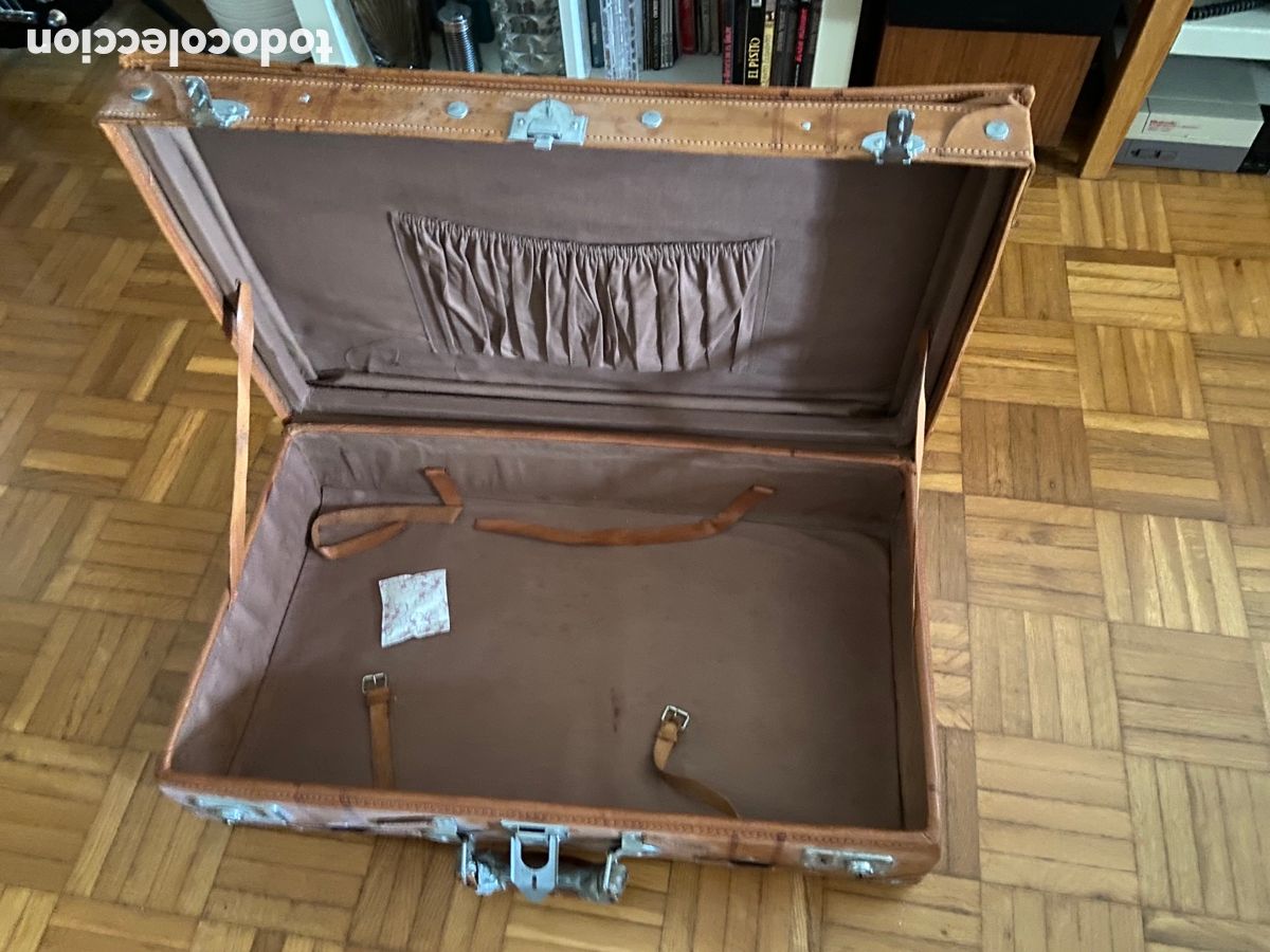 Antig&uuml;edades: Antigua maleta de piel 68x20x40 cms