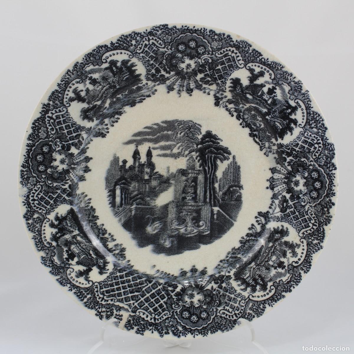 Antig&uuml;edades: Antiguo Plato Loza Transferware Negro Escena romantica tipo Cartuja c.1900