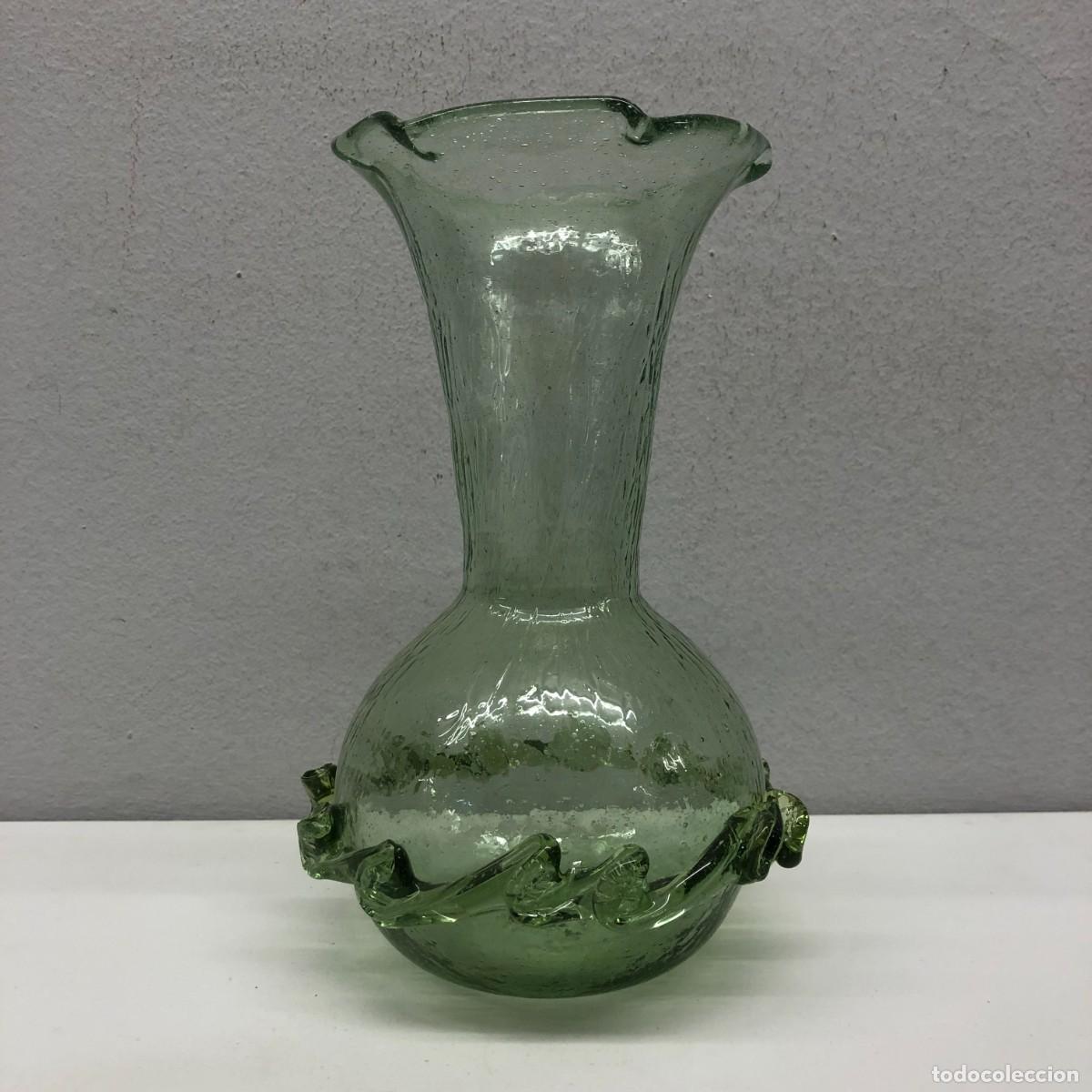 Antig&uuml;edades: JARRA DE CRISTAL MALLORQU&Iacute;N - SOPLADO - 23 X 15 X 15 CM - VERDE - RAR&Iacute;SIMO