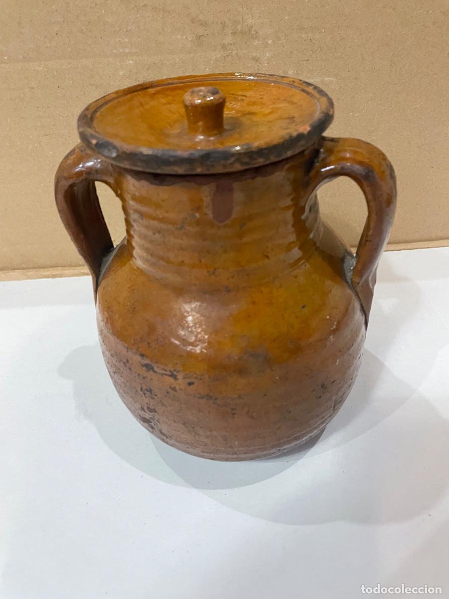 Antig&uuml;edades: ANTIGUA OLLA DE TERRISSA CATALANA S. XIX - OLLA CON DOS ASAS Y TAPA , SE&Ntilde;ALES DE USO DEL TIEMPO .