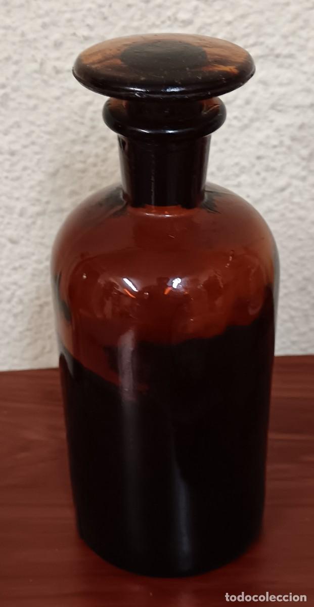 Antig&uuml;edades: ANTIGUO BOTE CRISTAL FARMACIA COLOR MARR&Oacute;N A&Ntilde;OS 50-60 18 CM. ALTURA