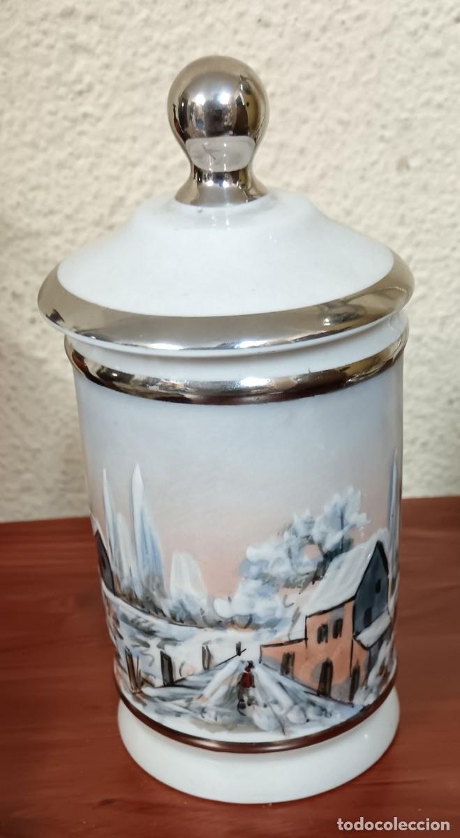 Antiquit&eacute;s: BOTE PORCELANA CON RELIEVE LIMOGES 18 CM. ALTURA