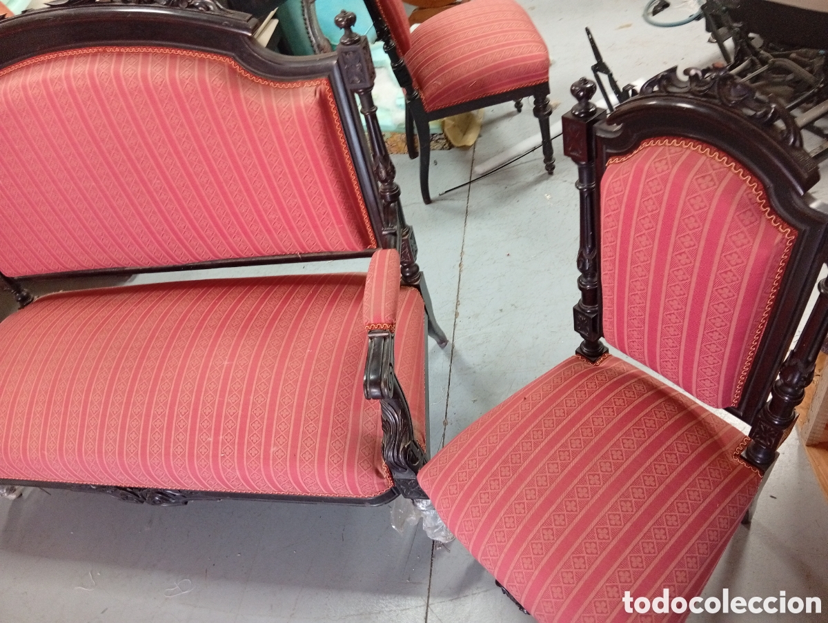 Oggetti Antichi: Conjunto de 7 sillas , 2 sillones y sof&aacute; tallado y tapizado
