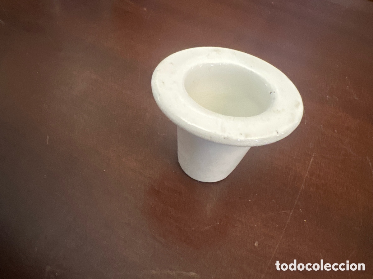 Antig&uuml;edades: TINTERO ANTIGUO DE PORCELANA DE MESA DE ESCUELA