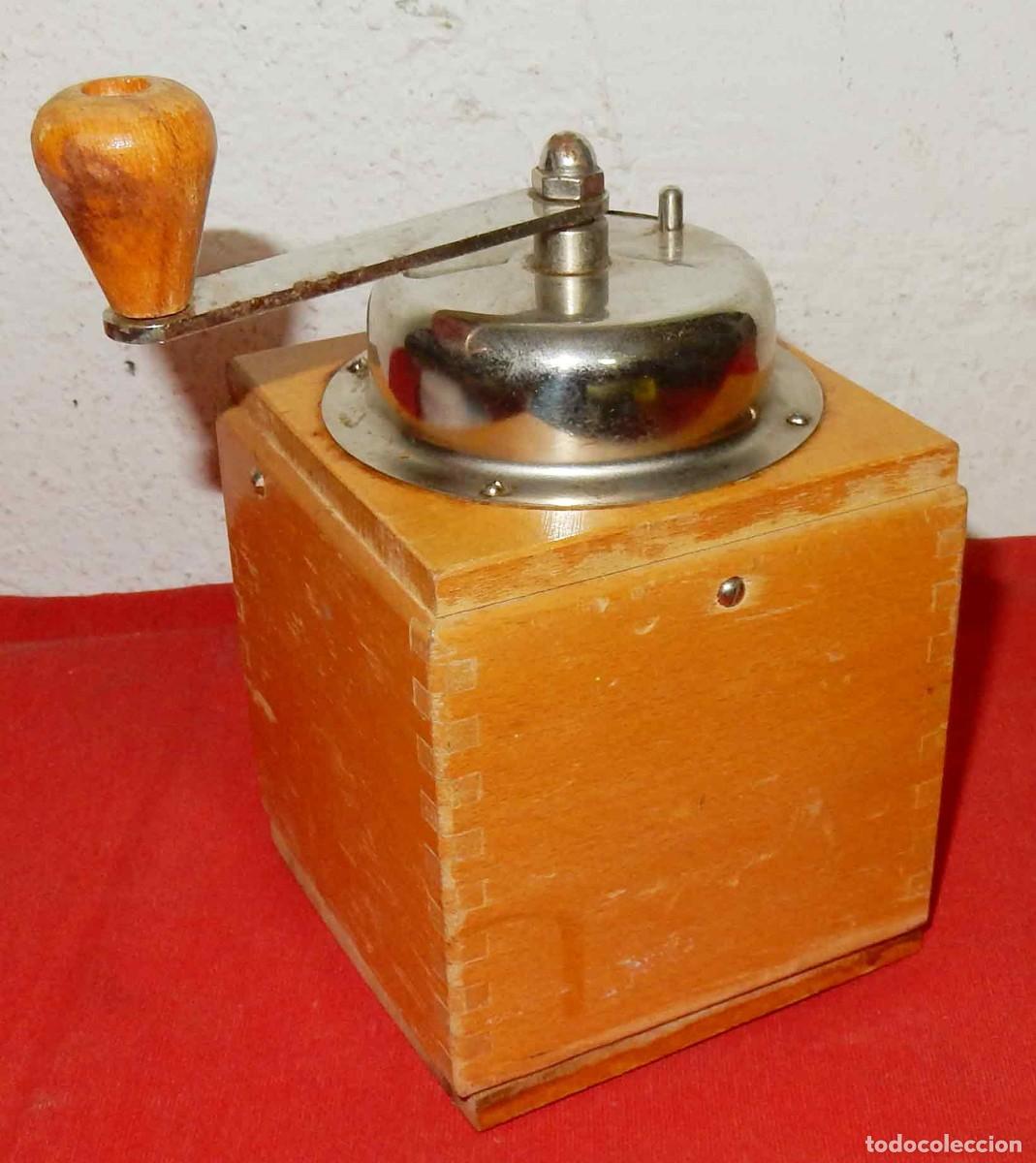 Antig&uuml;edades: Molinillo de caf&eacute; antiguo - Foto 4