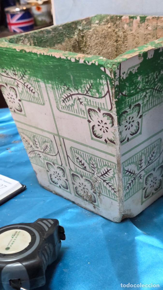 Antig&uuml;edades: maceta de azulejos antiguos - Foto 3