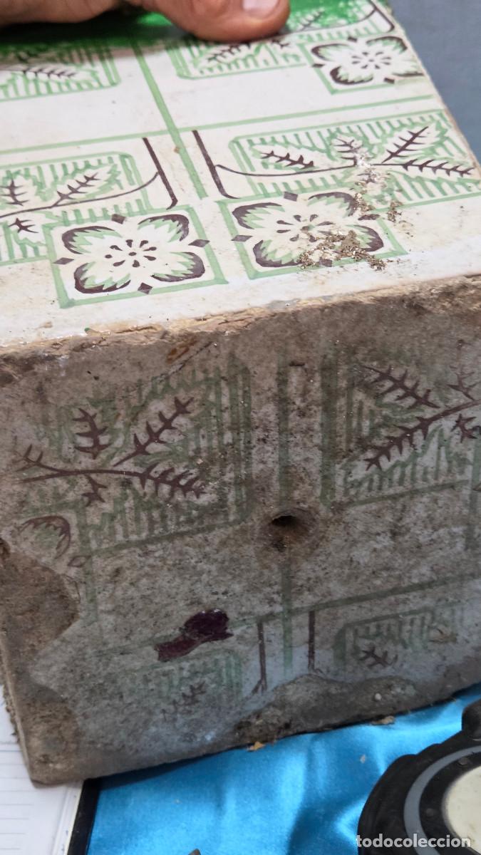 Antig&uuml;edades: maceta de azulejos antiguos - Foto 4