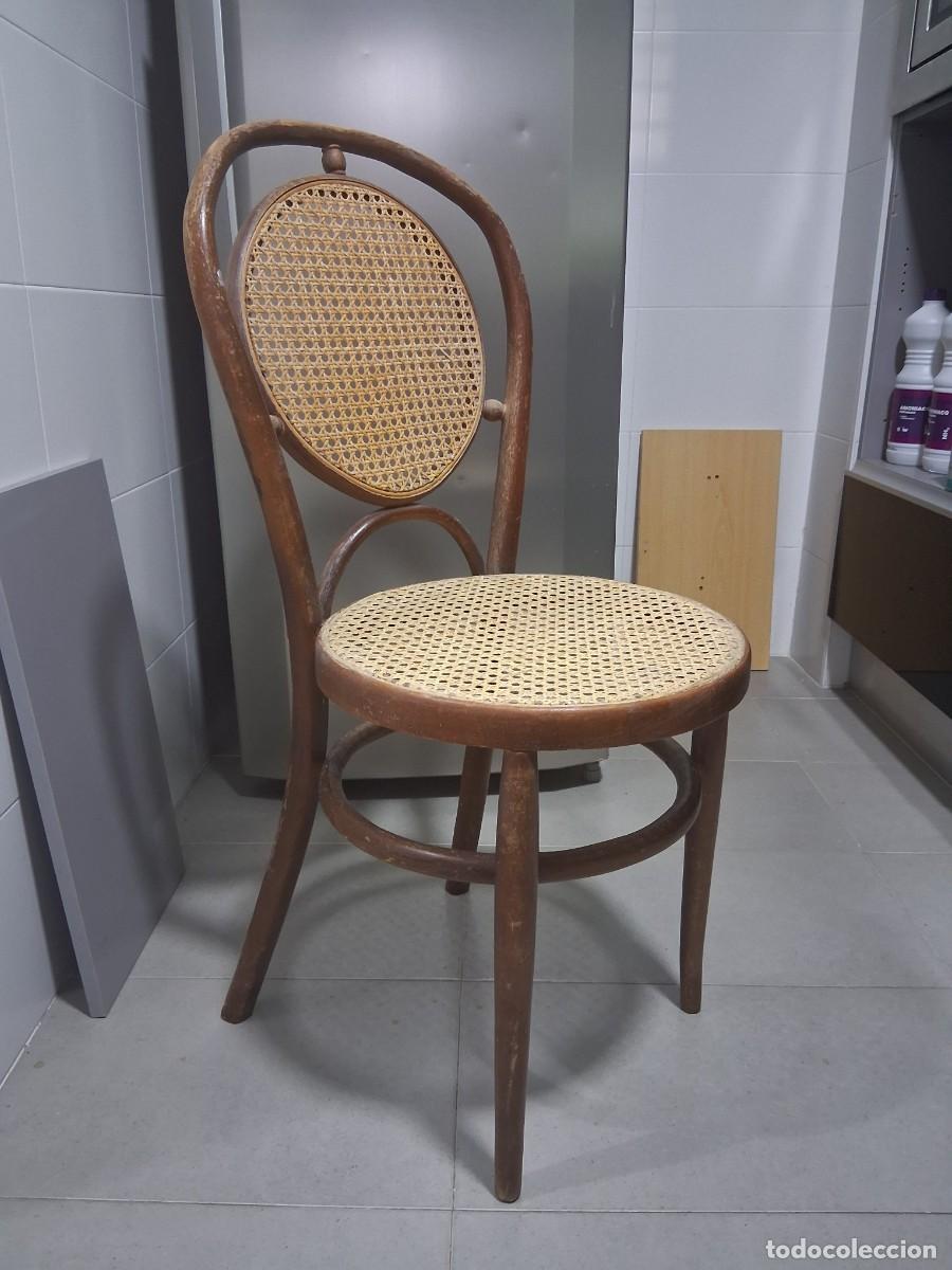 Antiques: Silla Thonet vintage estructura de madera curvada y detalles de rejilla