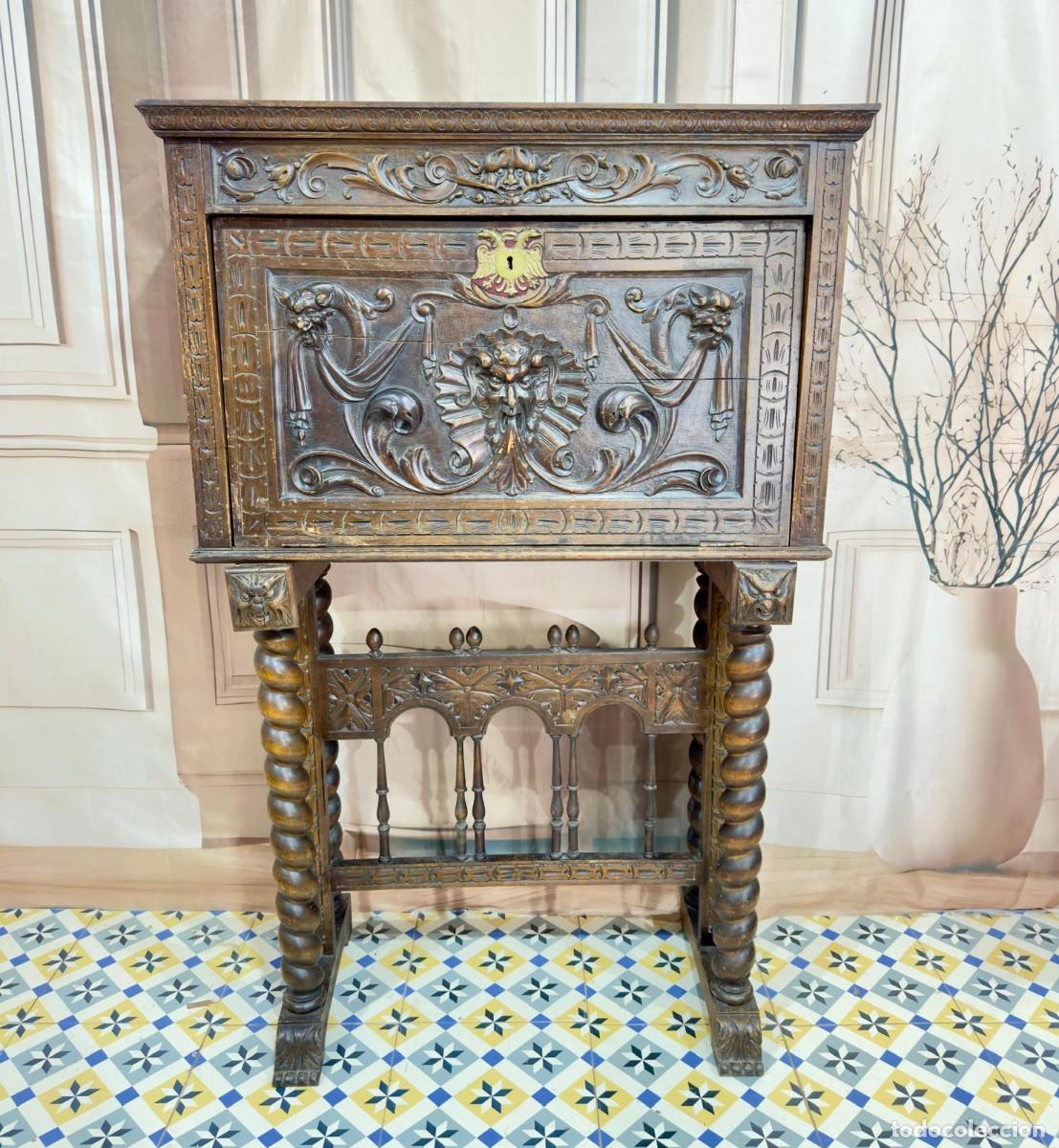 Oggetti Antichi: Bargue&ntilde;o antiguo de estilo renacentista espa&ntilde;ol, fabricado en madera de roble