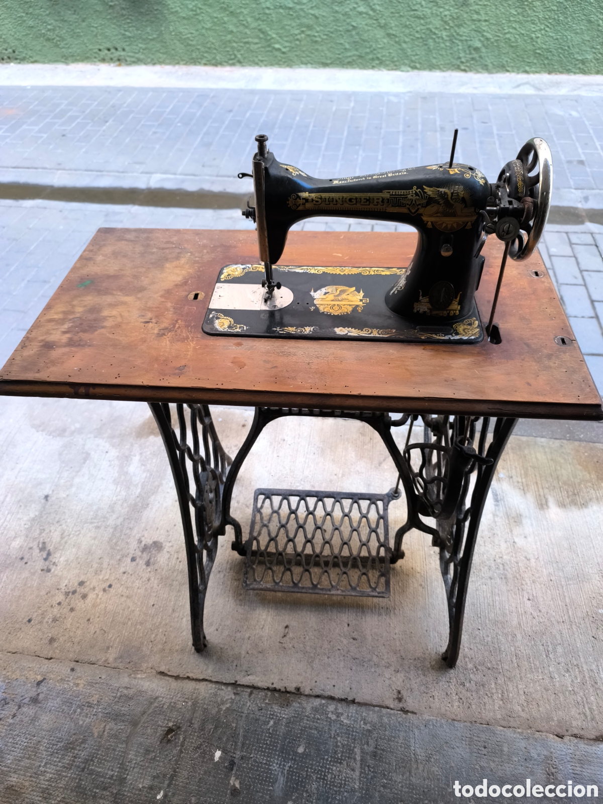 Antig&uuml;edades: Antigua maquina de coser Singer