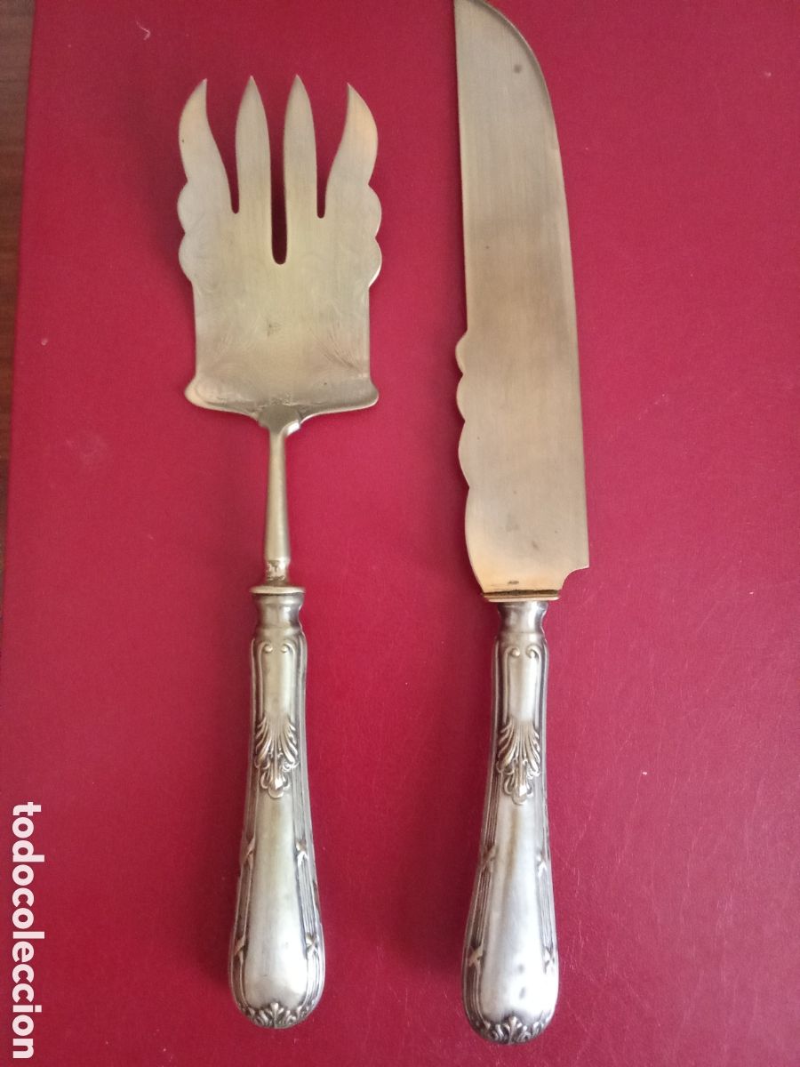 Antig&uuml;edades: Cuchillo y tenedor trinchante, realizado en laton y alpaca , JMJ