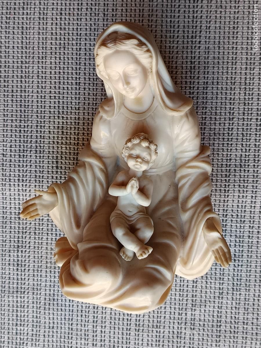 Antig&uuml;edades: Escultura Virgen Mar&iacute;a con ni&ntilde;o. Campos Perico.