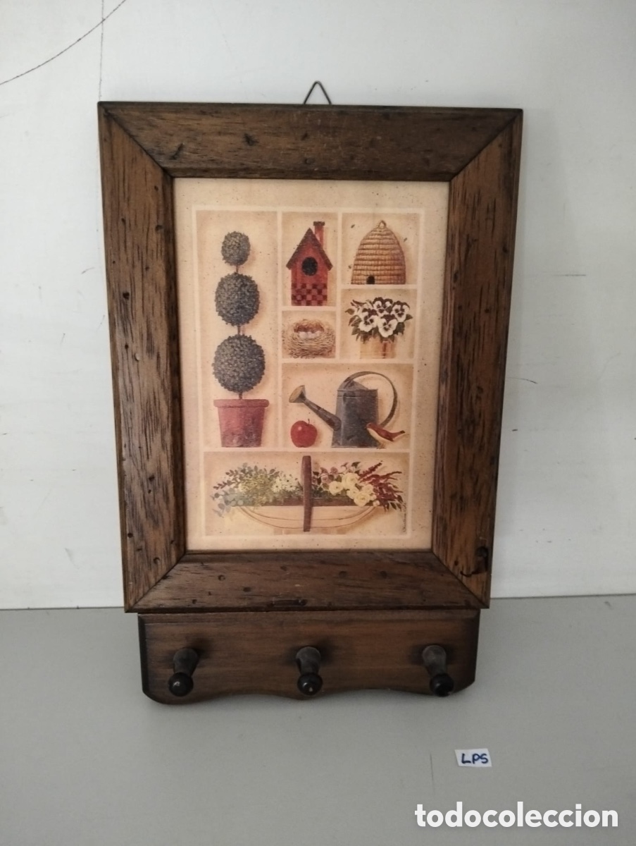 Antig&uuml;edades: Cuadro cuelga llaves madera - Foto 1
