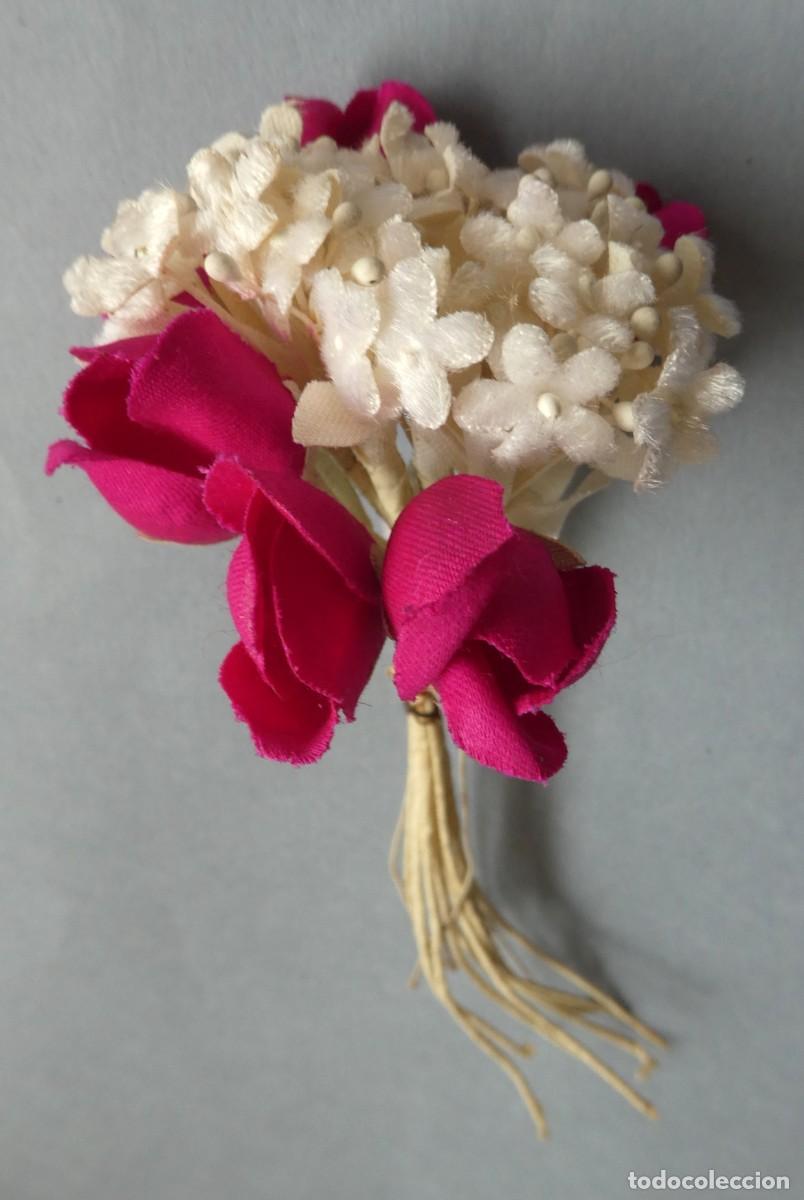 Antig&uuml;edades: ANTIGUAS FLORES DE CUERO PARA ADORNAR PRENDAS MEDIADOS S.XX