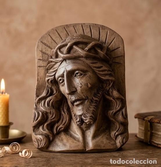 Antig&uuml;edades: Talla religiosa de Cristo en madera (siglo XX)