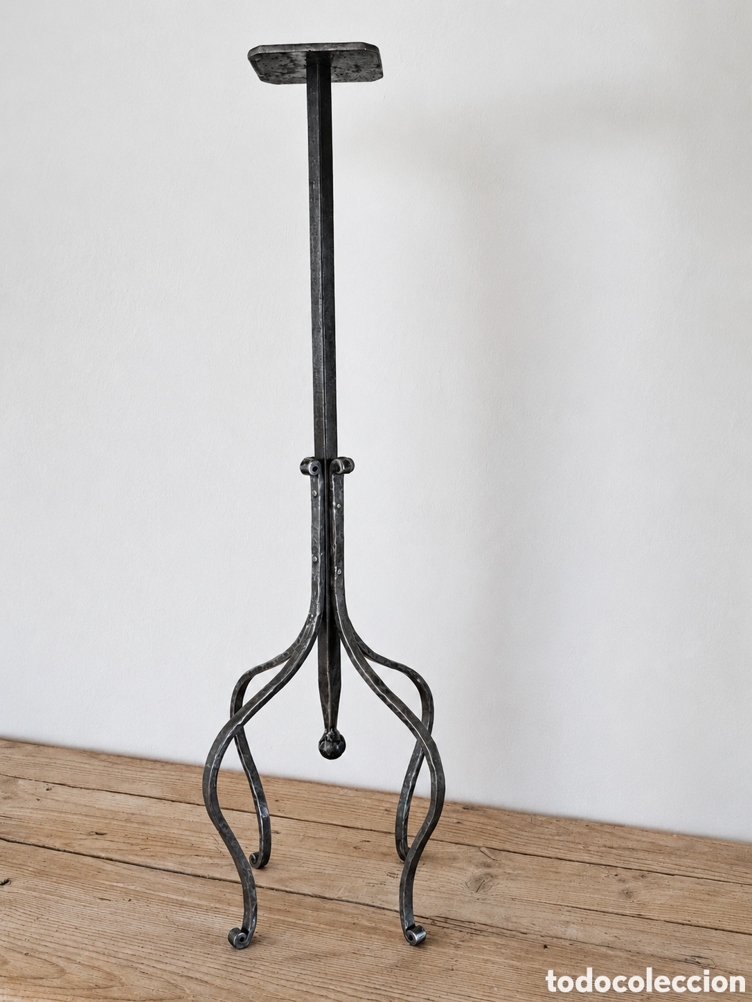 Antig&uuml;edades: Pedestal pilastra de hierro forjado