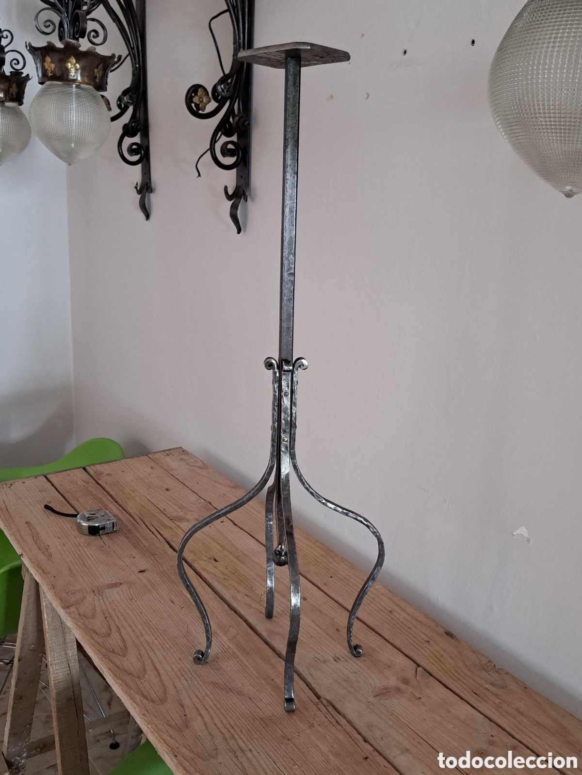 Antig&uuml;edades: Pedestal pilastra de hierro forjado