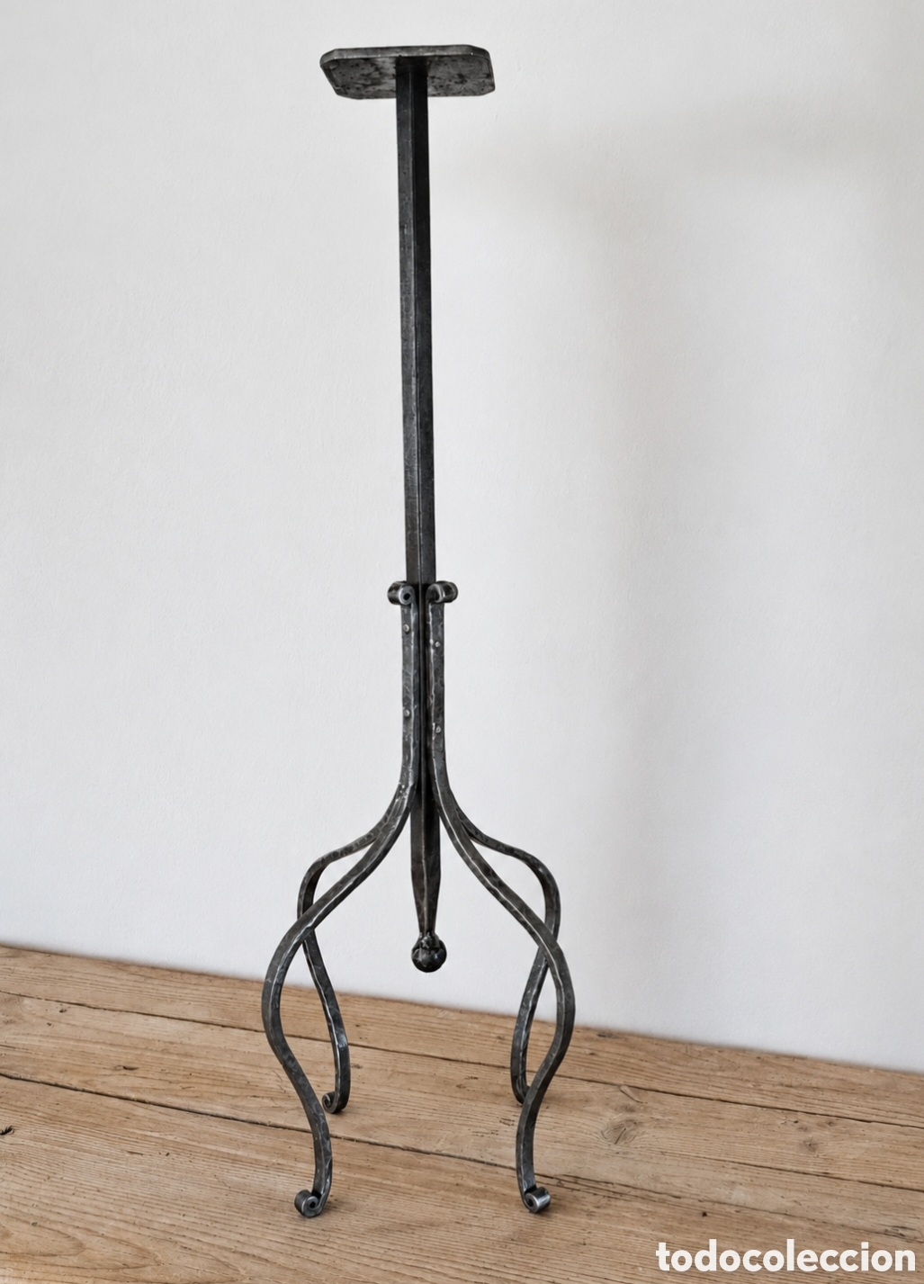 Antig&uuml;edades: Pedestal pilastra de hierro forjado