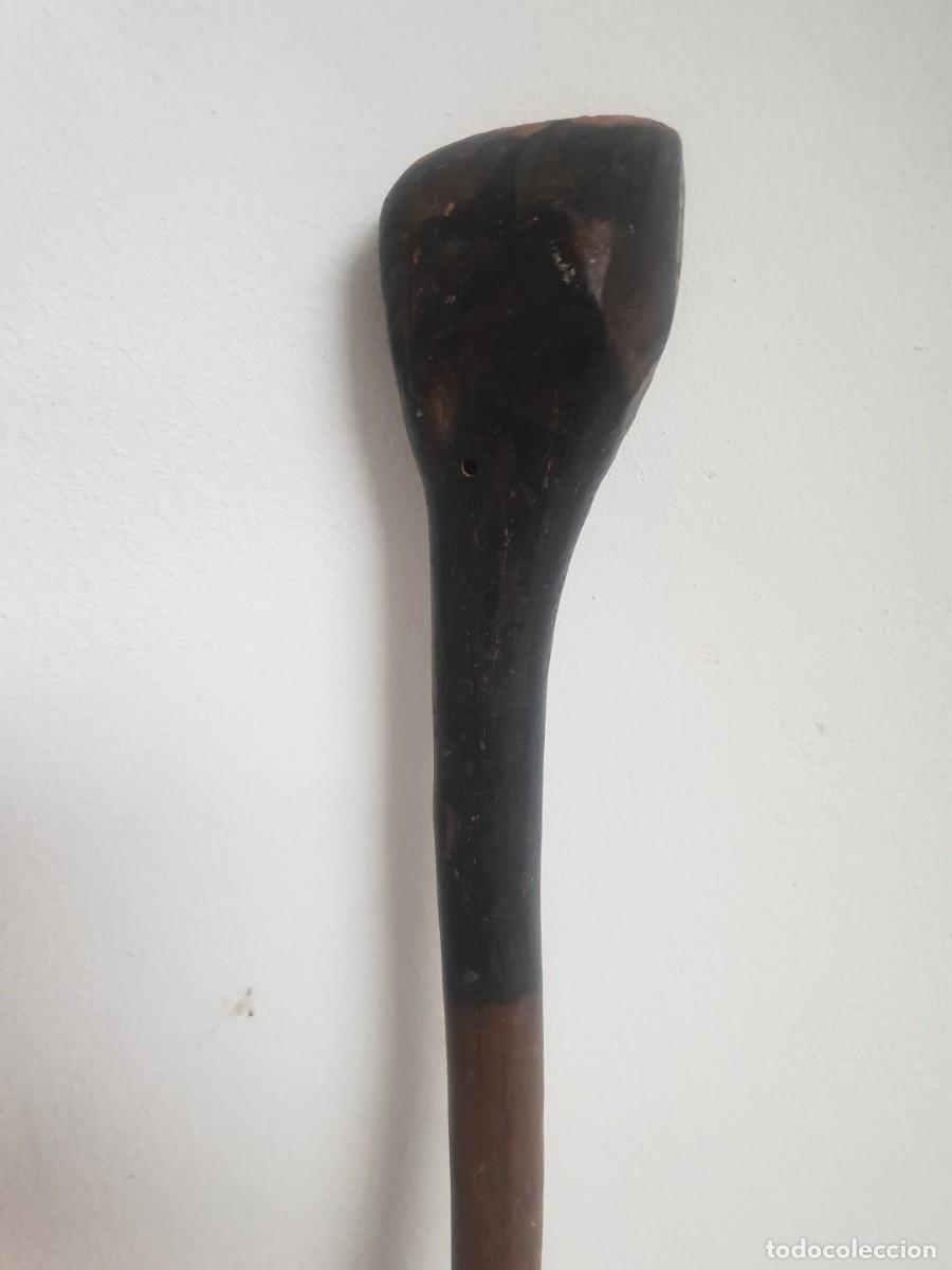 Antig&uuml;edades: Baston cayado madera - Foto 1
