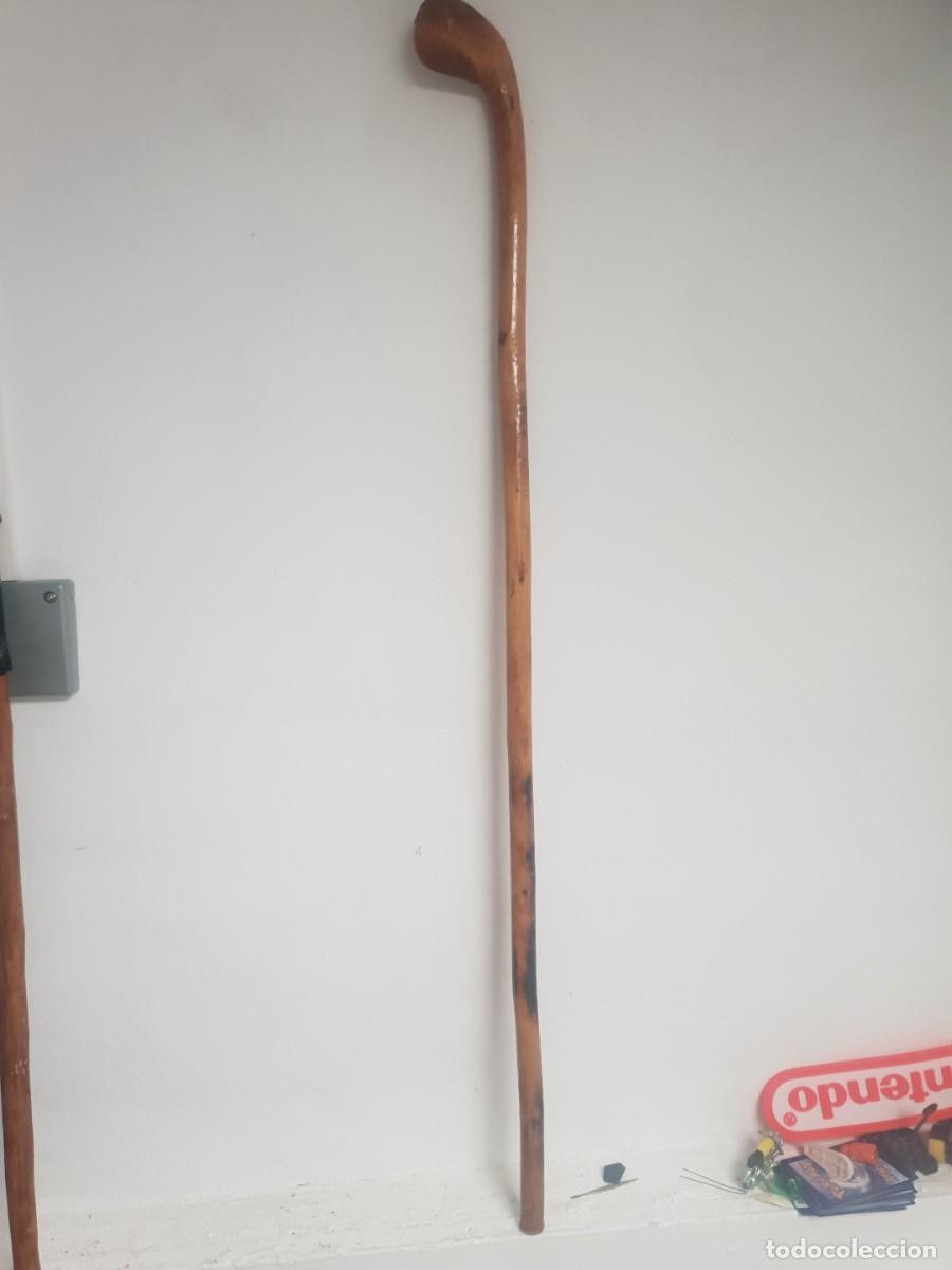 Antig&uuml;edades: Baston cayado madera - Foto 2