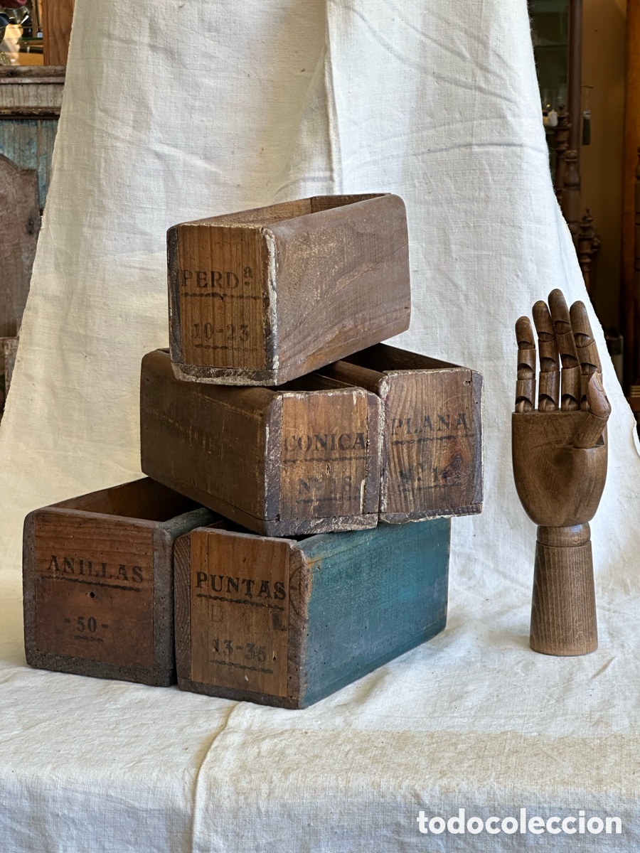 Antig&uuml;edades: Conjunto de 5 cajones antiguos con letrero a mano, ferreter&iacute;a, mediados s.XX. Cajonera organizador.