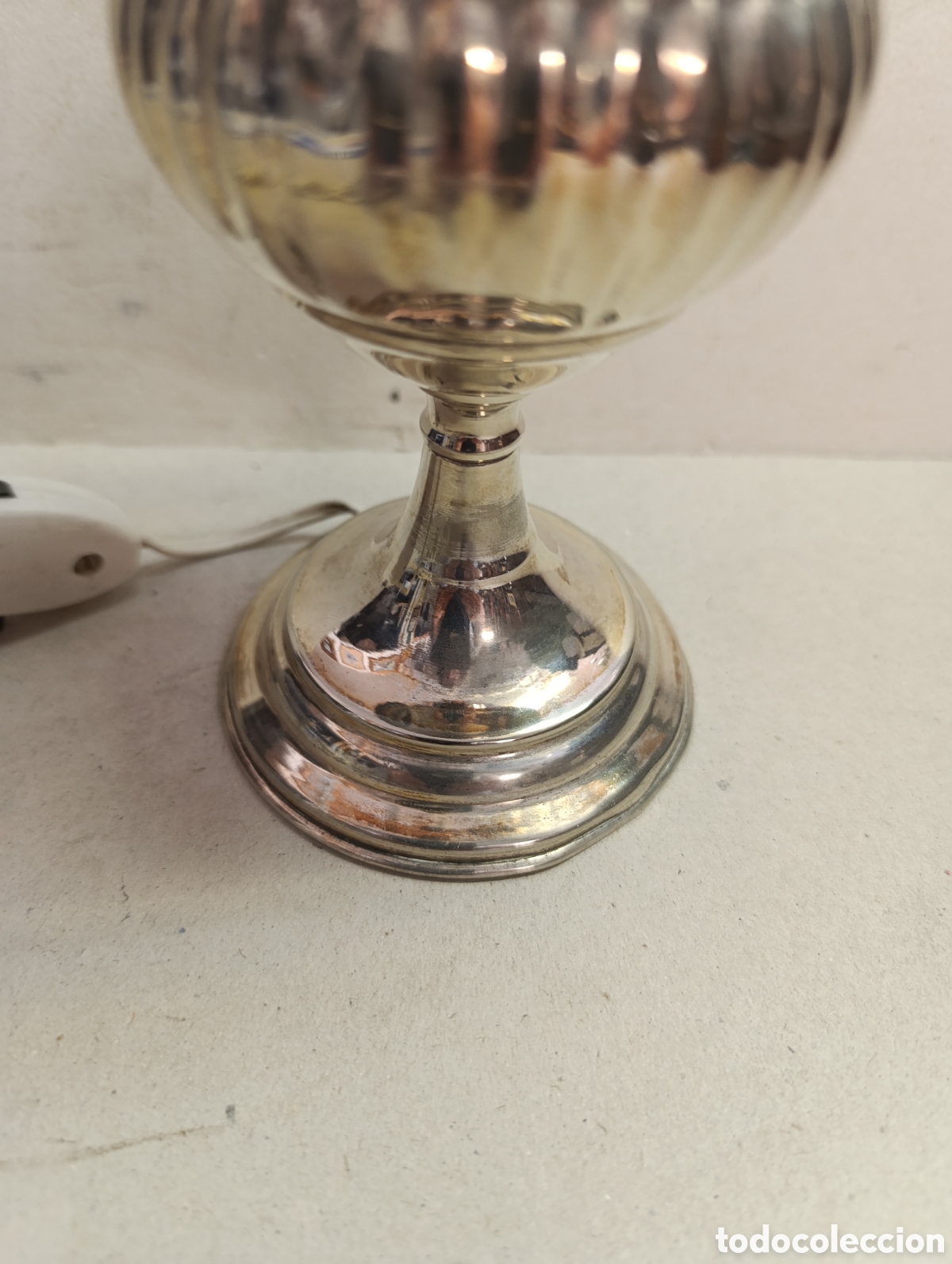 Antig&uuml;edades: PIE DE LAMPARA EN METAL. 20 CM. - Foto 3