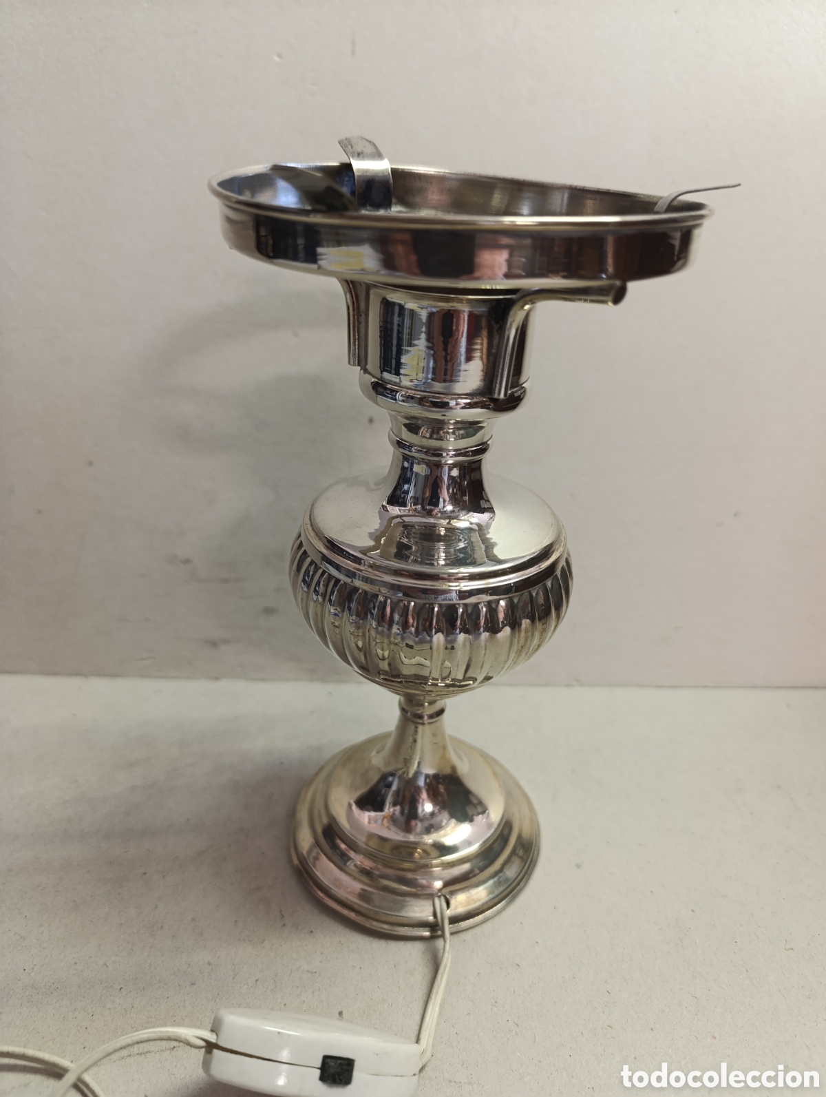 Antig&uuml;edades: PIE DE LAMPARA EN METAL. 20 CM. - Foto 6