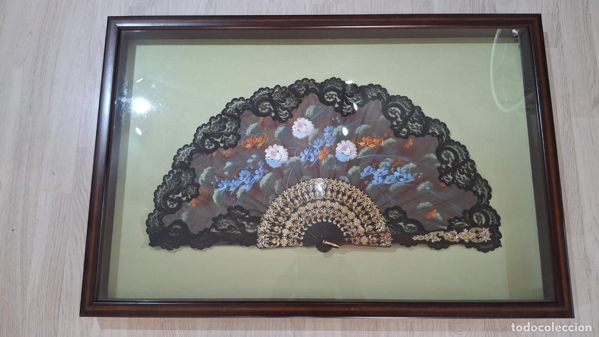Antig&uuml;edades: Exclusivo y bell&iacute;simo abanico de colecci&oacute;n pintado a mano