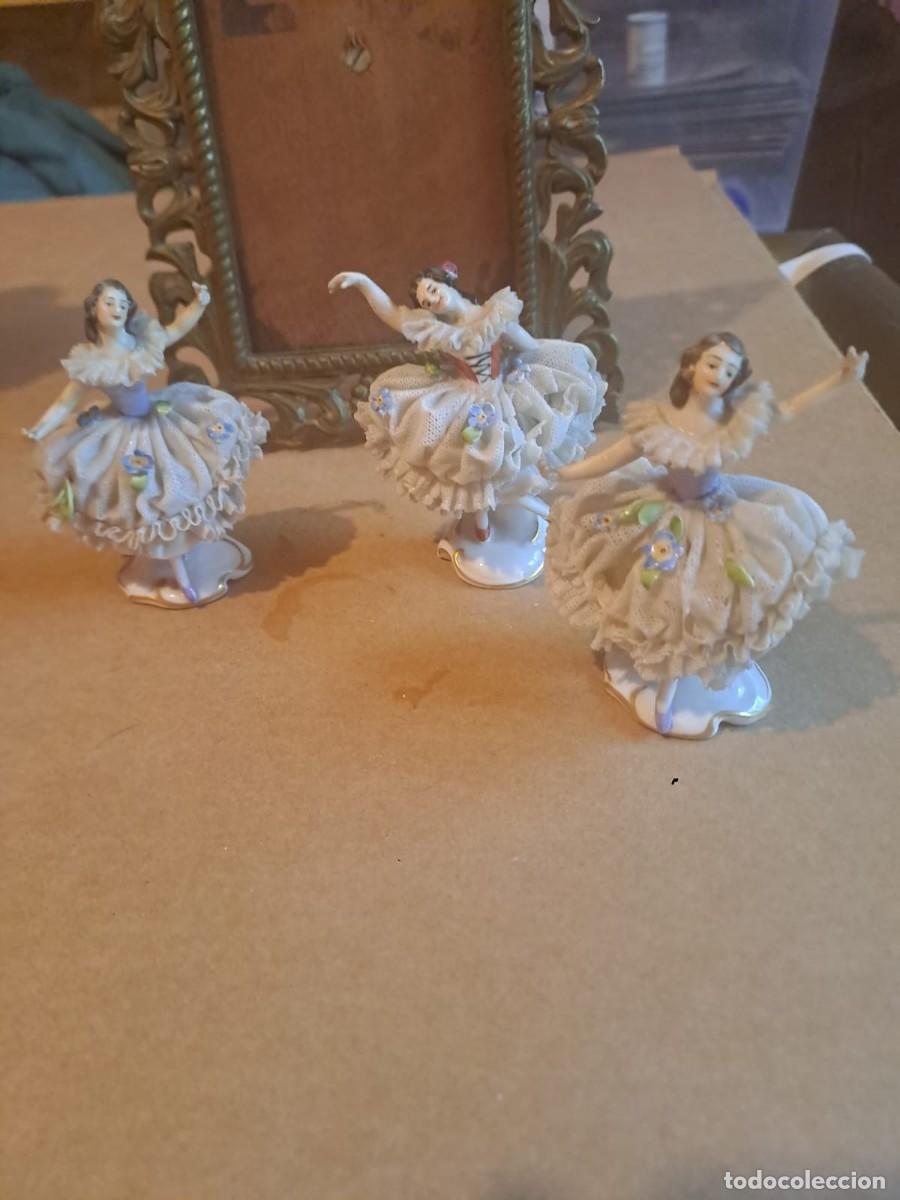 Antig&uuml;edades: Lote de 3 antiguas bailarinas de porcelana de Dresde - M&uuml;ller Volkstedt (9 cm)