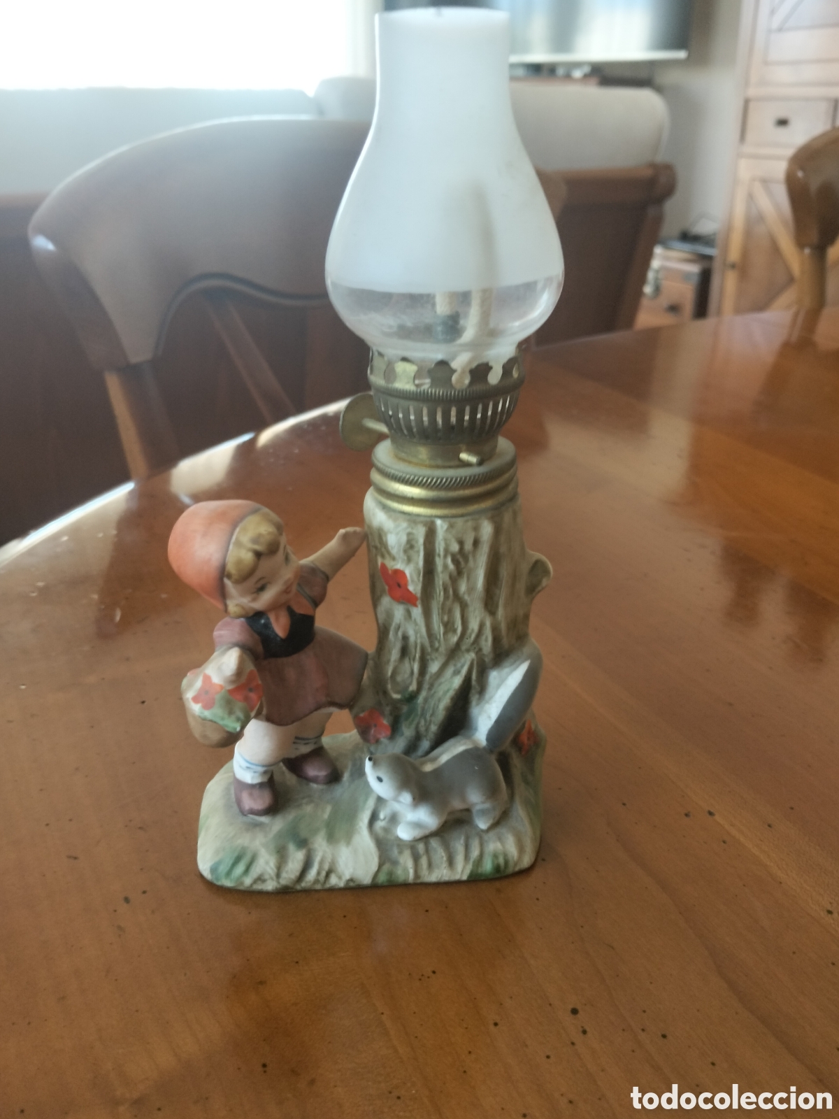 Antig&uuml;edades: Antigua mini l&aacute;mpara de aceite / quinqu&eacute; porcelana biscuit estilo Goebel Hummel a&ntilde;os 70