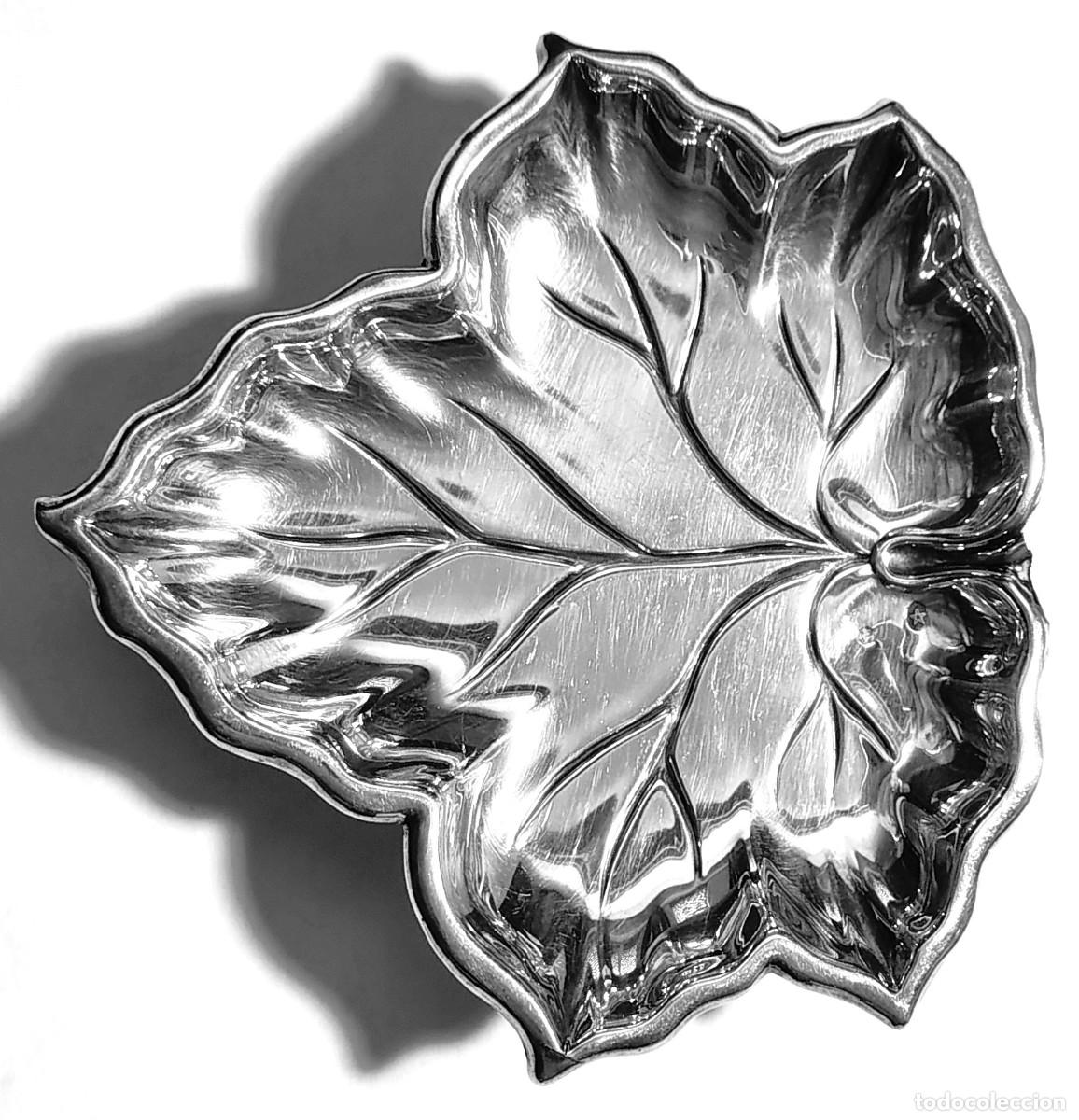 Antig&uuml;edades: BANDEJA SALVILLA - HOJA - MARCA DE PLATERO - 28 GR. PLATA 0,925 - DIAMETRO 10 cm - EXCELENTE ESTADO
