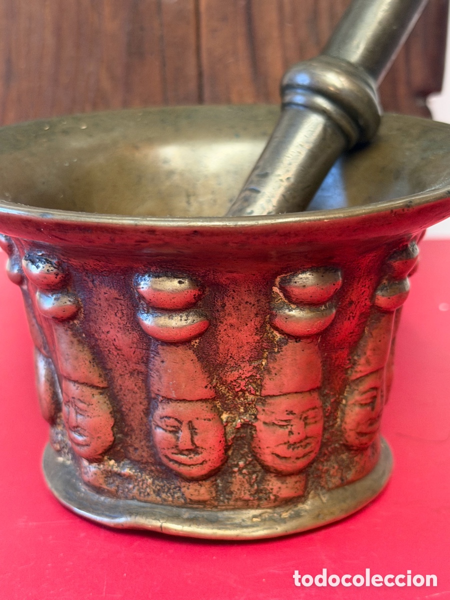 Antig&uuml;edades: Mortero Bronce Antiguo con Soporte - Foto 3