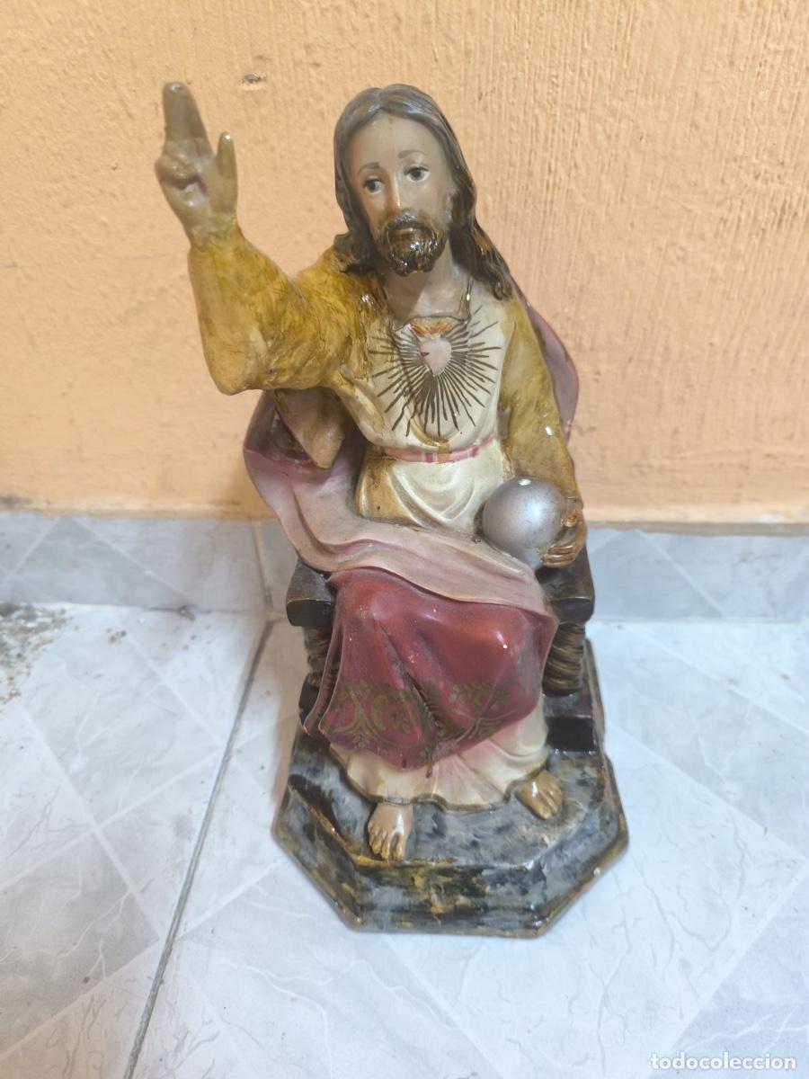 Antig&uuml;edades: Sagrado Coraz&oacute;n de Jes&uacute;s sentado con orbe - Foto 1