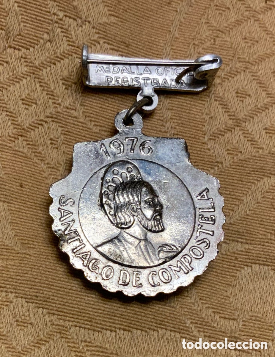 Antig&uuml;edades: MEDALLA A&Ntilde;O SANTO COMPOSTELANO 1976 - Foto 2