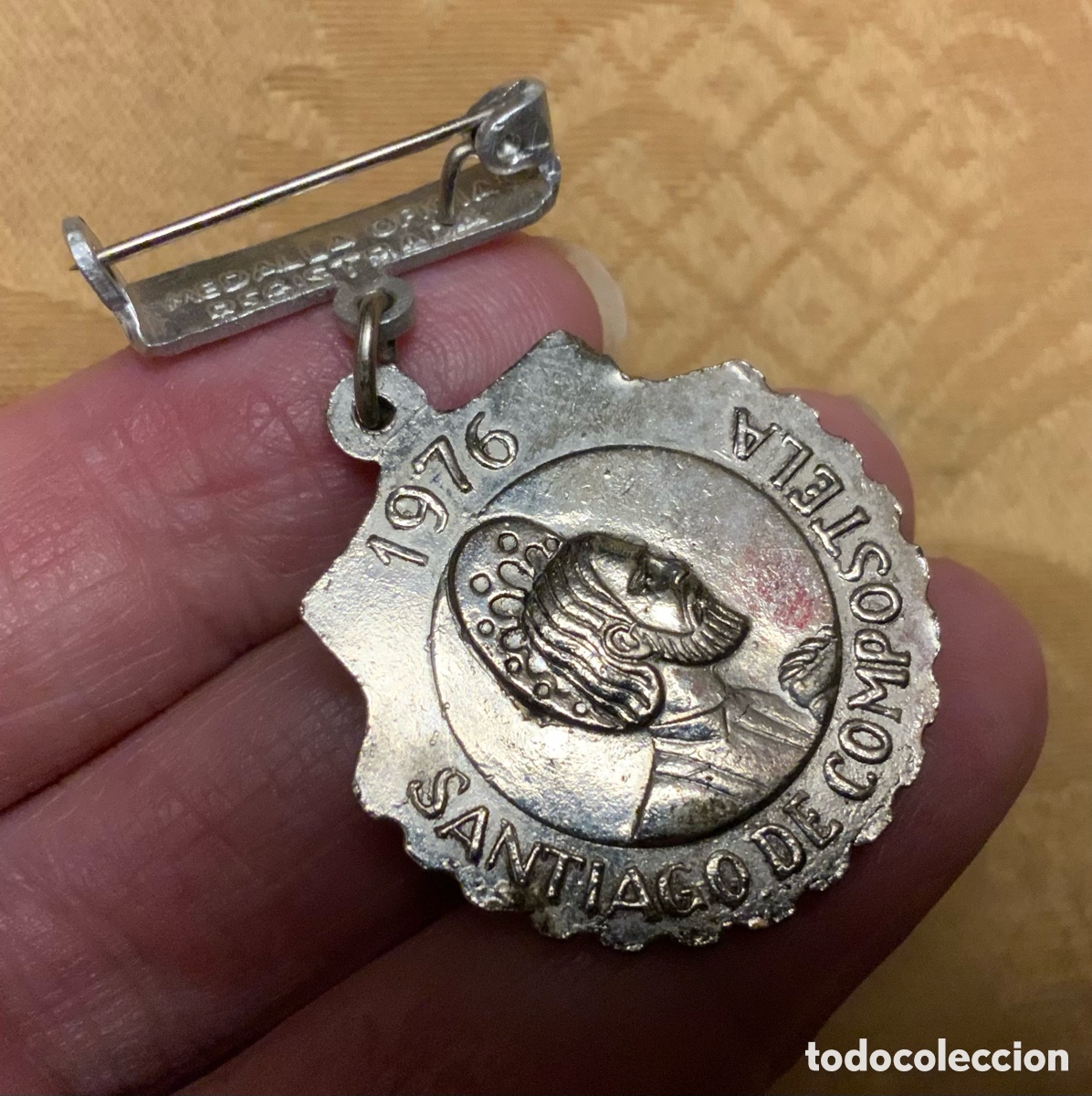 Antig&uuml;edades: MEDALLA A&Ntilde;O SANTO COMPOSTELANO 1976 - Foto 4