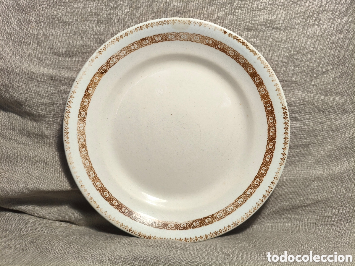 Antig&uuml;edades: Plato antiguo porcelana PICKMAN &ndash; La Cartuja (Sevilla) | 23 cm