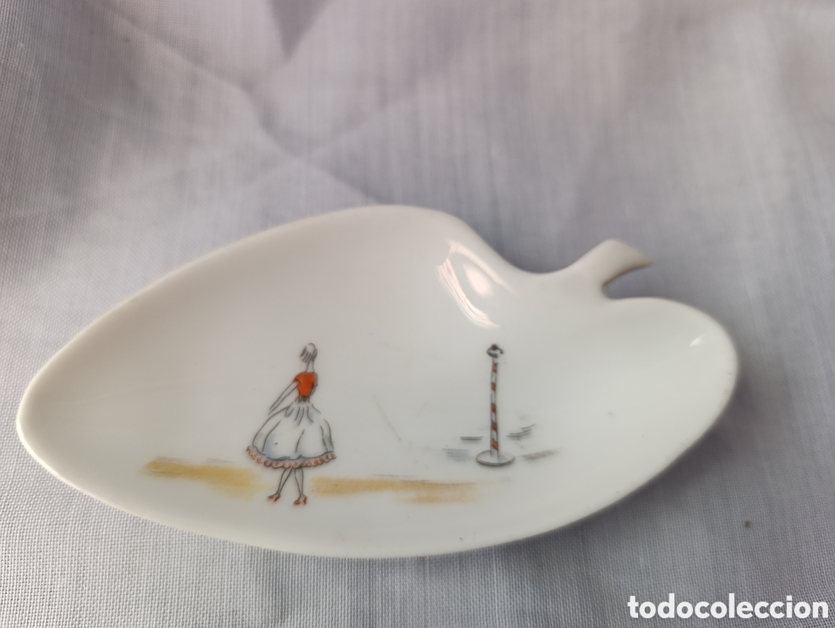 Antig&uuml;edades: Platito forma hoja gel el JC DF