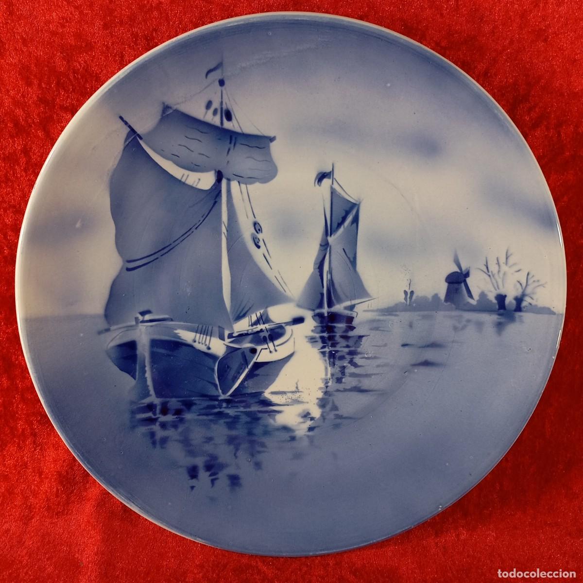 Antig&uuml;edades: PLATO DE DELFT - HOLLAND - HOLANDA - DELFTS - PINTADO A MANO - BARCOS - 30,5 CM / 3732-11