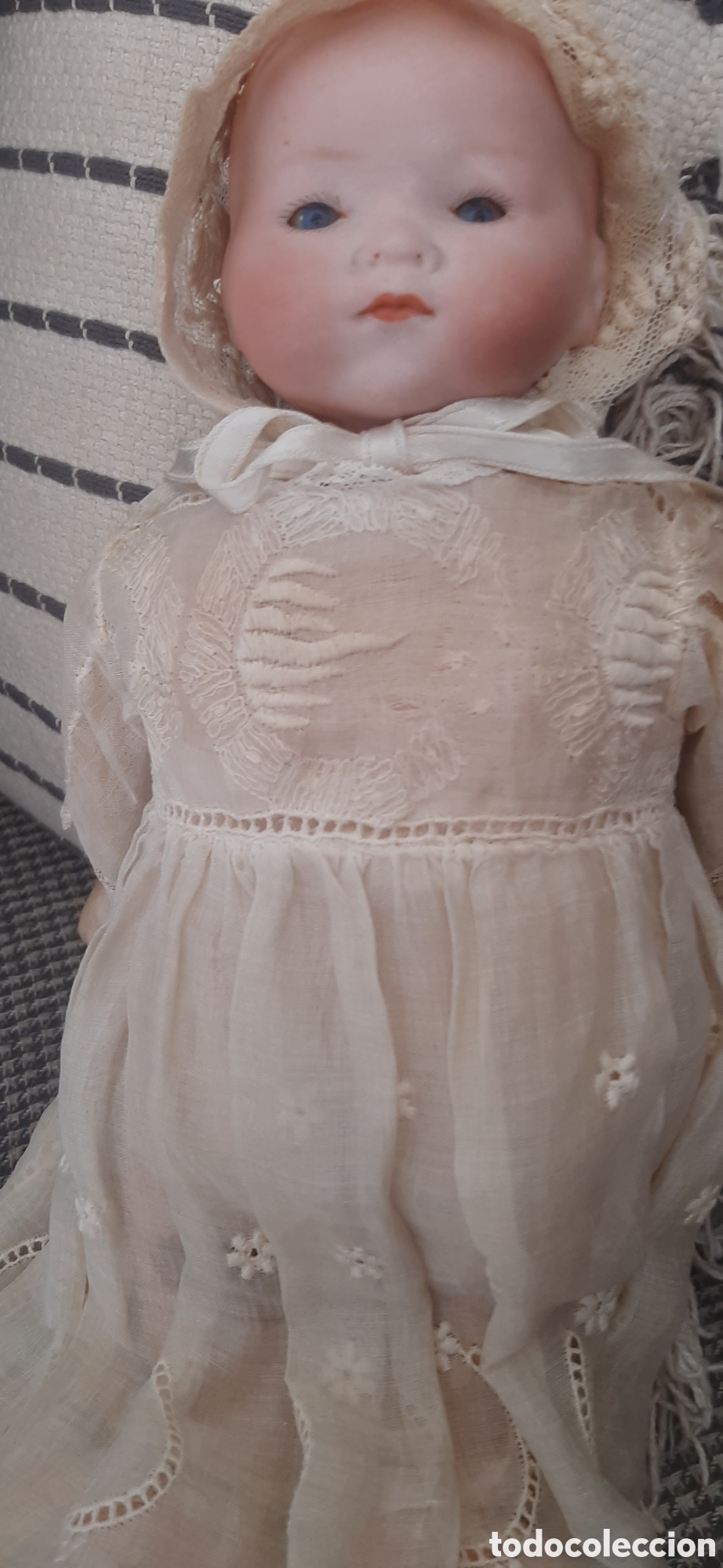 Antig&uuml;edades: Mu&ntilde;eca antigua de cuerpo trapo cabeza porcelana