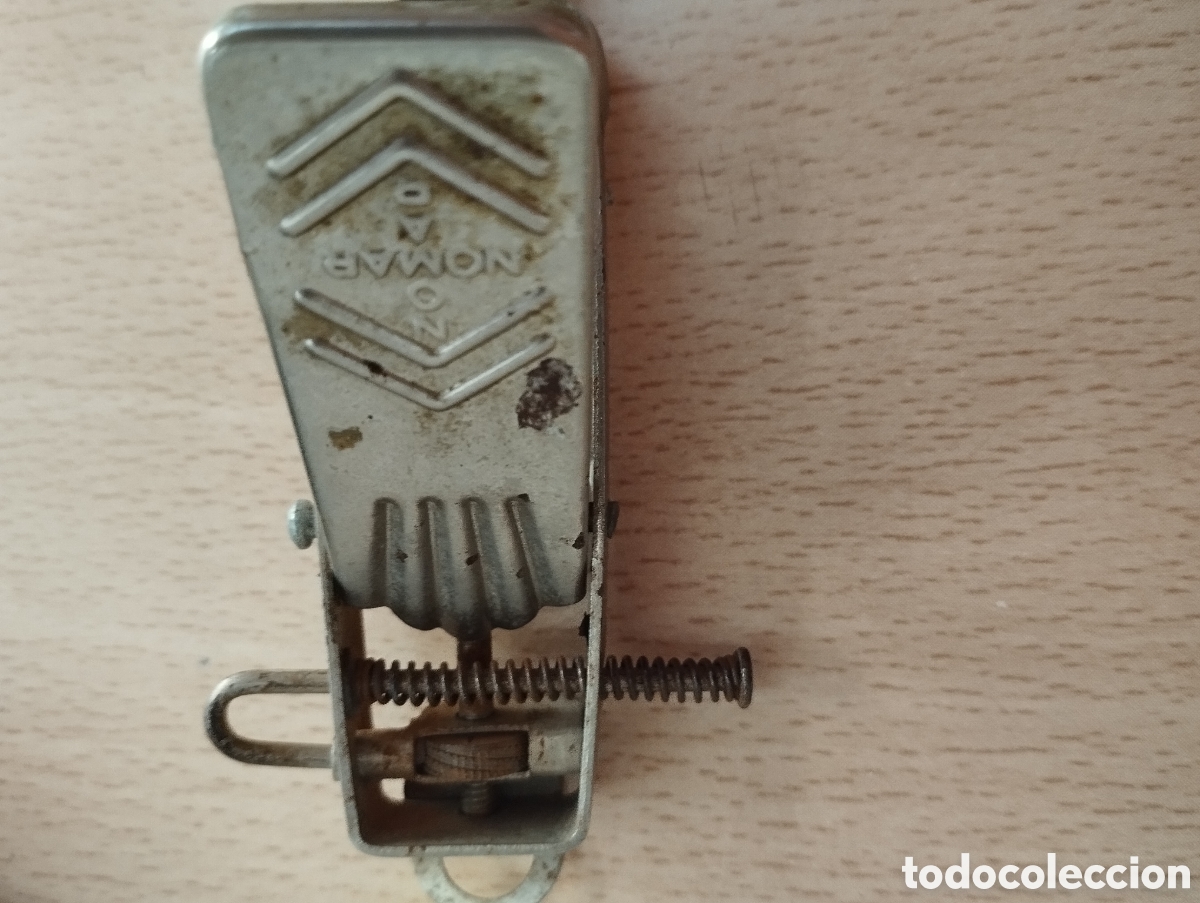 Antig&uuml;edades: CHISQUERO MECHERO NOMAR FUNCIONANDO - Foto 3