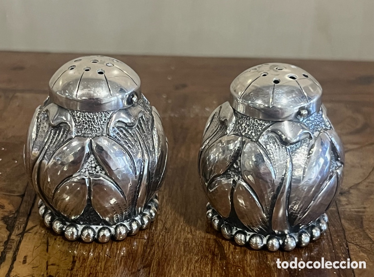 Antig&uuml;edades: PRECIOSA PAREJA DE SALEROS MODERNISTAS DE PLATA
