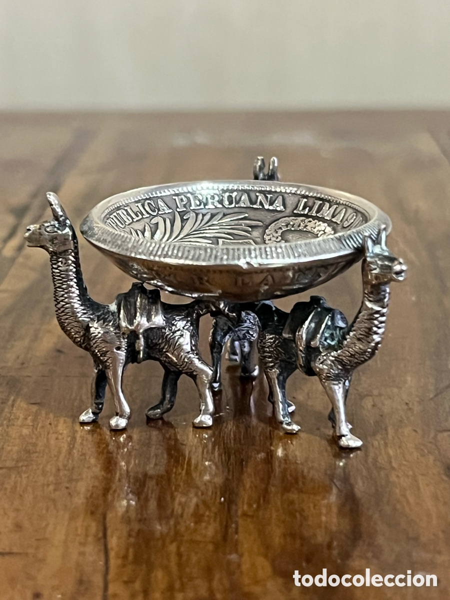 Antig&uuml;edades: CENICERO DE PLATA PERUANA - LLAMAS Y MONEDA - Foto 1