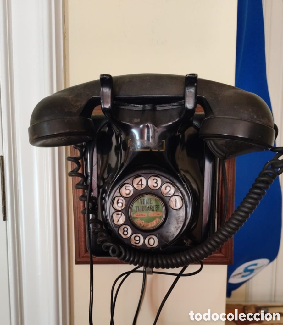 Antig&uuml;edades: Antiguo tel&eacute;fono baquelita