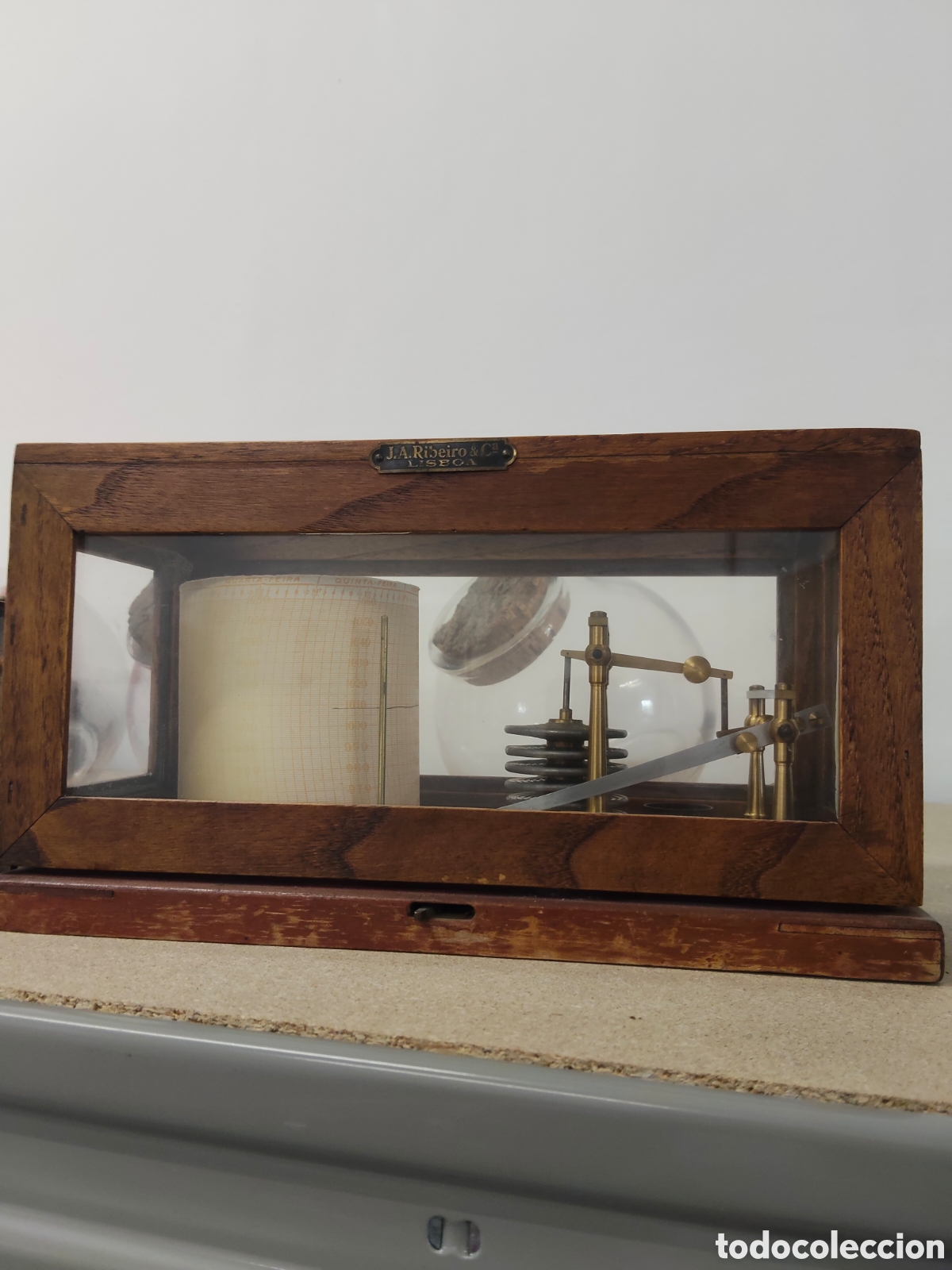 Antig&uuml;edades: Antiguo sism&oacute;grafo en caja - Foto 2