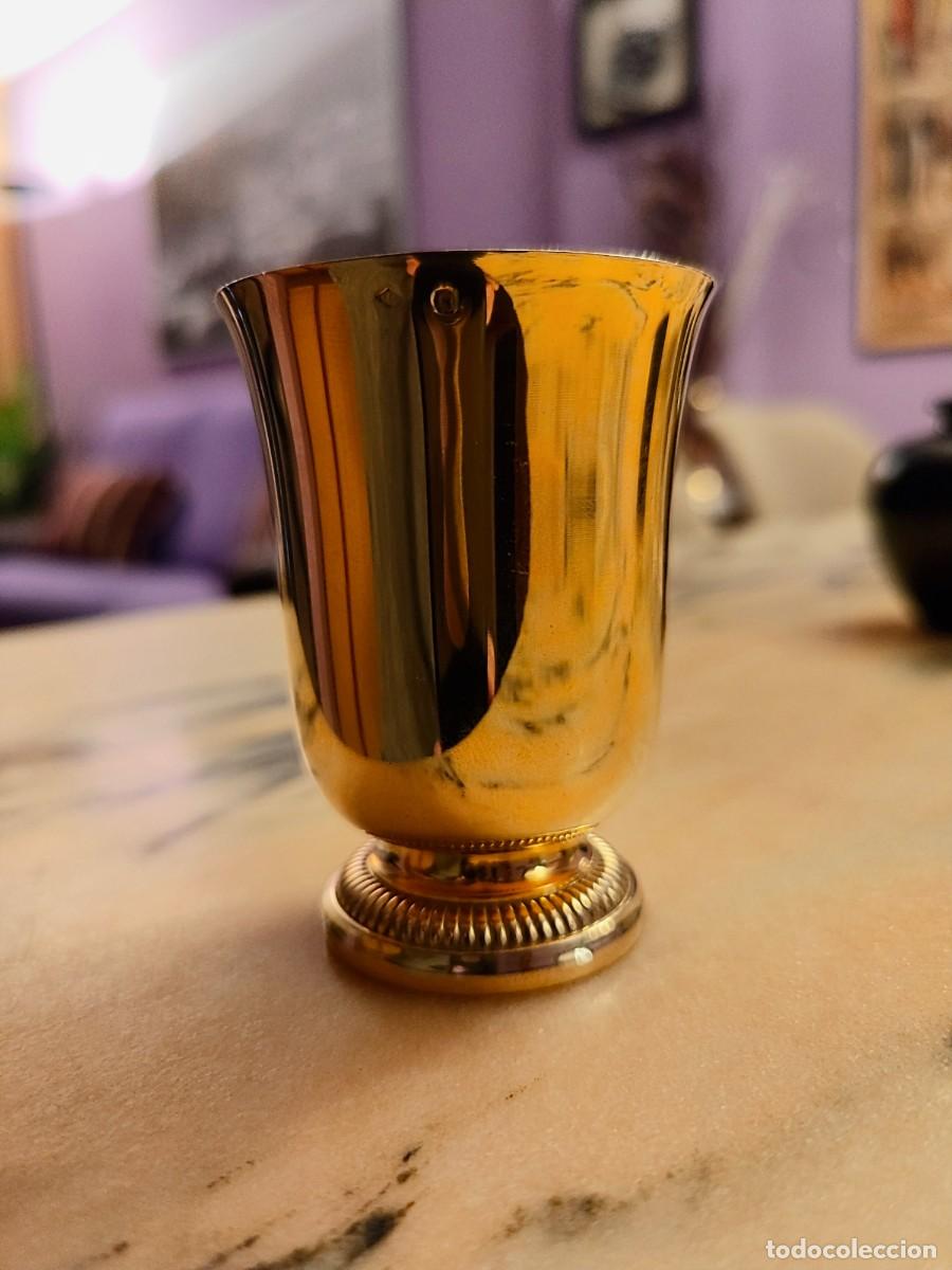 Antig&uuml;edades: Extraordinaria Copa o Timbale Cartier de plata vermeil de 950 mil&eacute;simas
